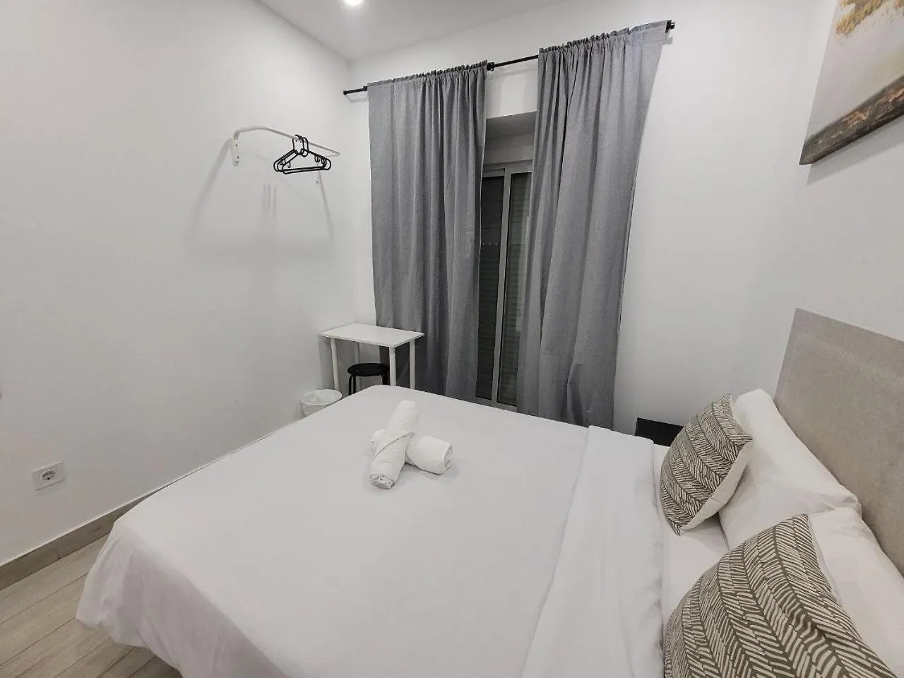 Pensjonat Ayz Silvela - Auto Check-In Property Malaga Hiszpania