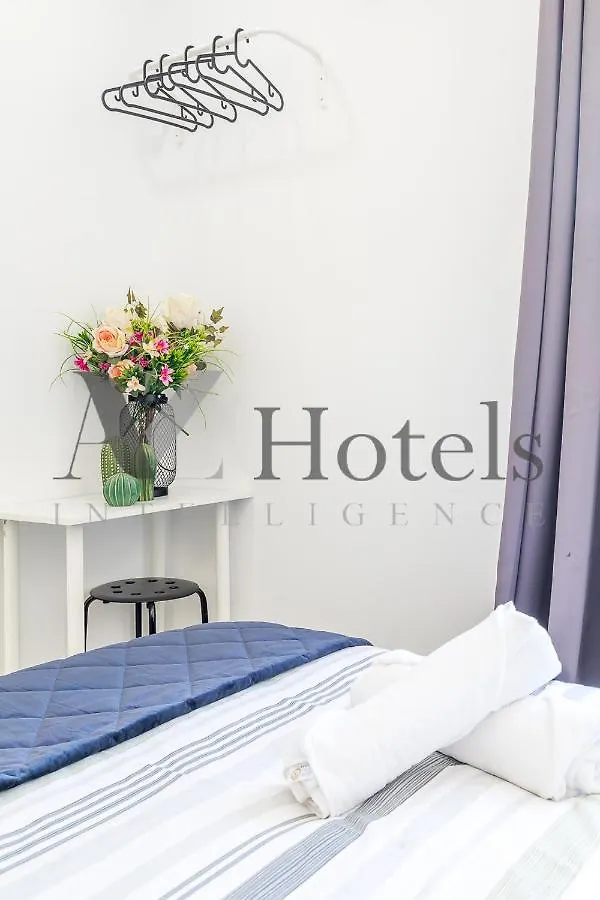Ayz Silvela - Auto Check-In Property Málaga Pensión