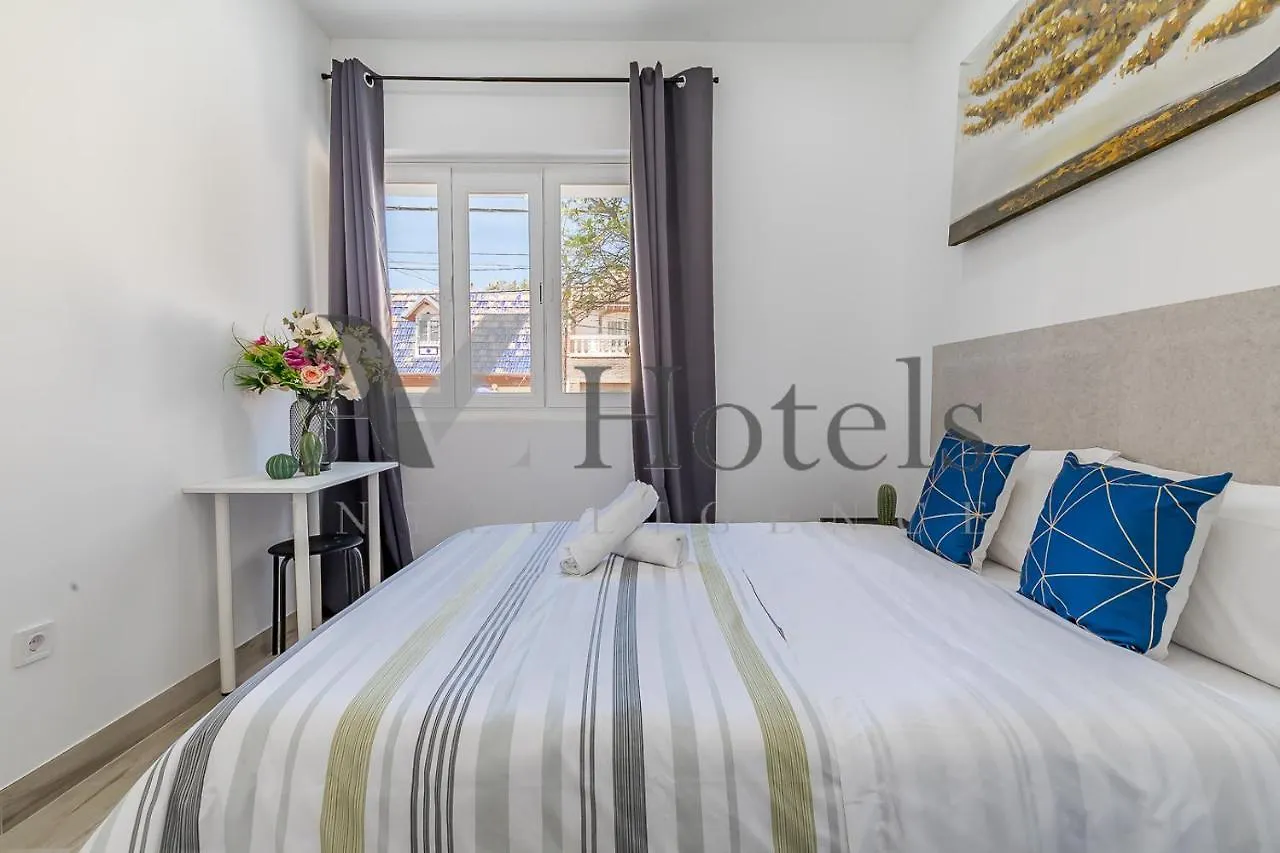 Guest house Ayz Silvela - Auto Check-In Property Malaga