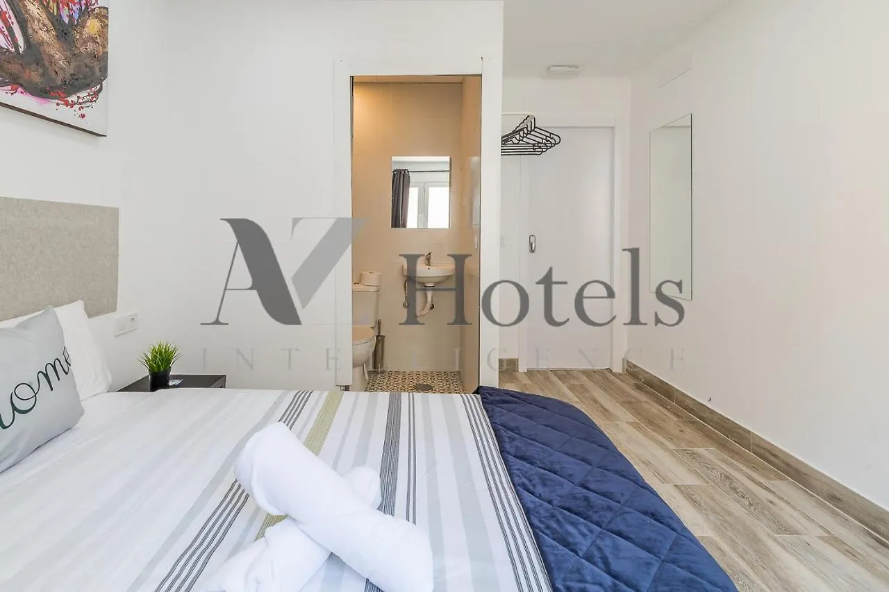 Guest house Ayz Silvela - Auto Check-In Property Malaga