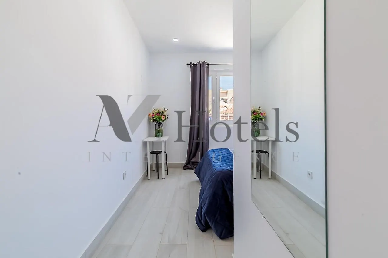 Ayz Silvela - Auto Check-In Property 말라가 0*,  스페인