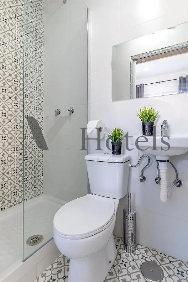 Ayz Silvela - Auto Check-In Property Malaga Guest house