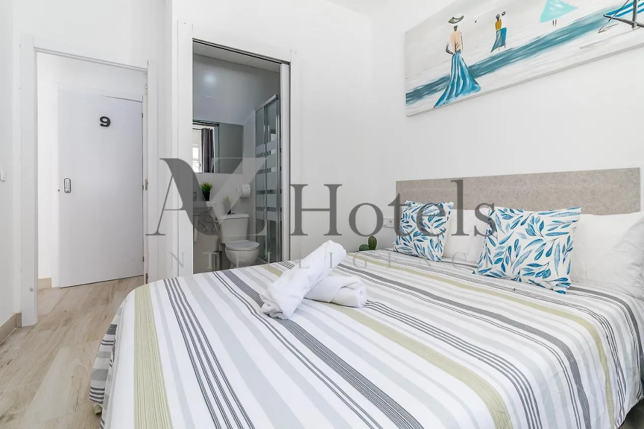 Ayz Silvela - Auto Check-In Property Hotel Malaga Guest house